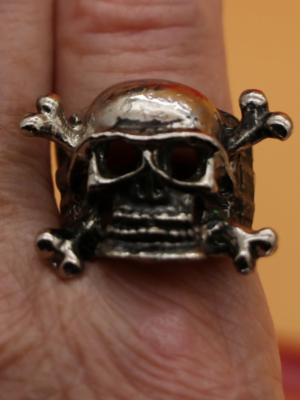 Adjustable Skull and Crossbones with Helmet